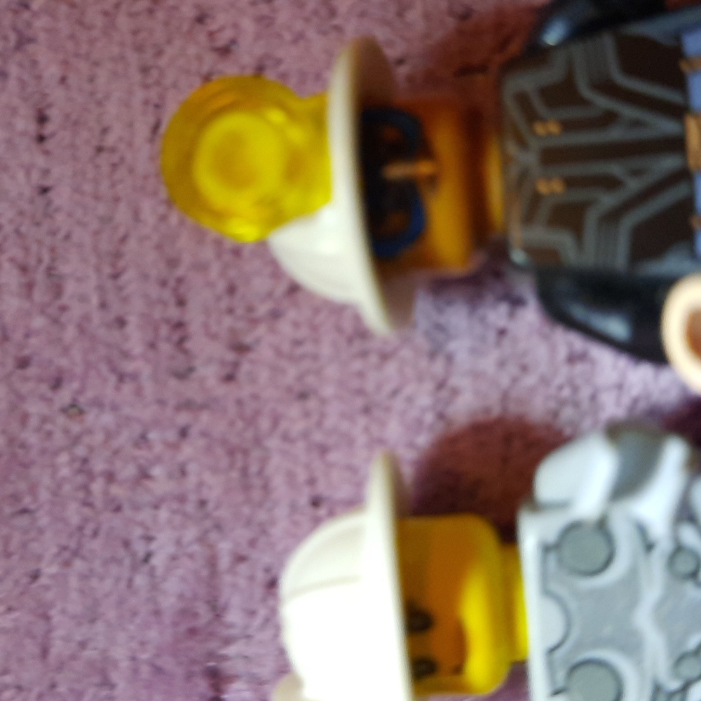 Lego Toys 3 and 1/2 men - Picture 3 of 8